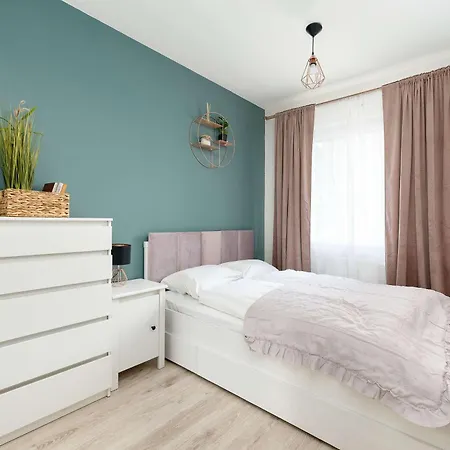 아파트 Functional & Modern With Parking And Garden By Renters 슈체친